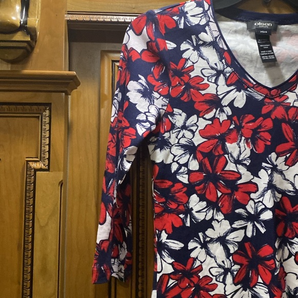 Olsen 3/4 Sleeve White/Red/Navy T-Shirt Size 4 - Picture 2 of 8